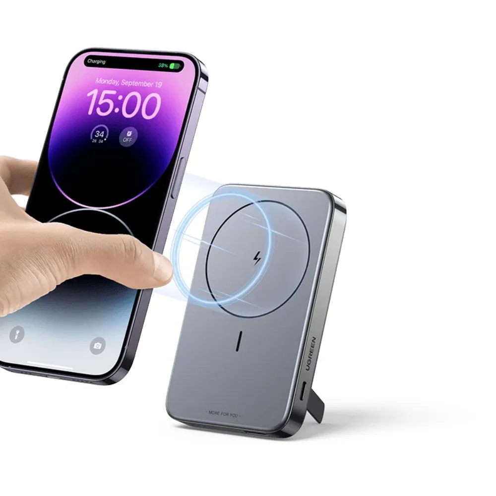 UGREEN Foldable Kickstand Magnetic Battery 10000mAh